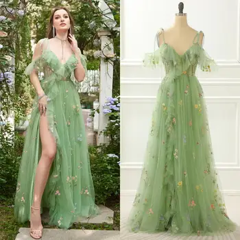 14006 #IENA Трапециевидный градински чай Зелен цвят с дълбоко изрязано във формата на сърце, дълги рокли за абитуриентски бал, парти рокля за Абитуриентски, вечерни рокли с бродерии и намаляване на
