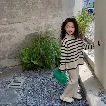 Новата есенно-зимни детски дрехи с качулка и високи воротом, корейската версия шарени широки панталони, всекидневни лесен костюм за момичета ZM
